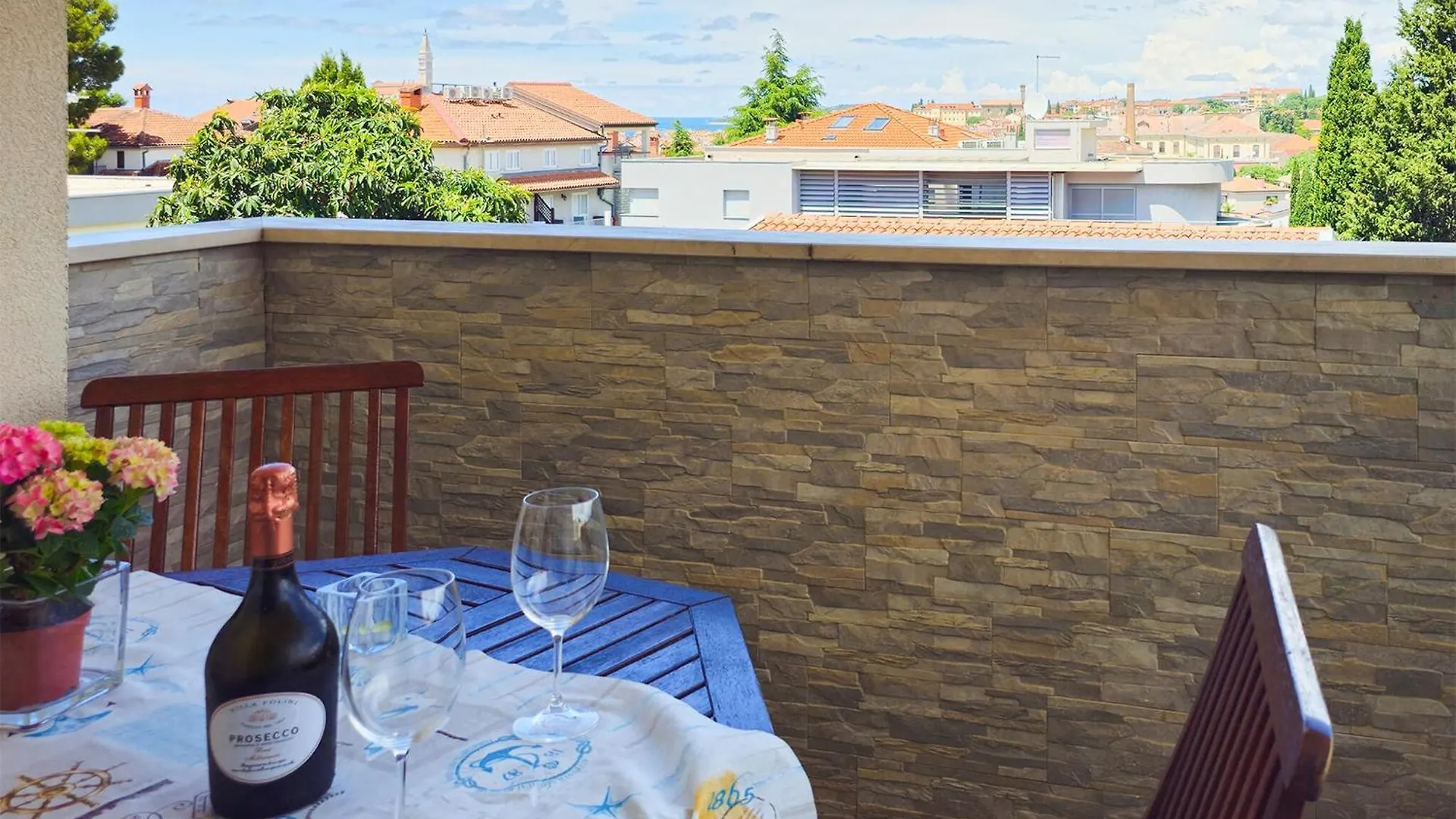 Amazing Apartment In Rovinj With Kitchen